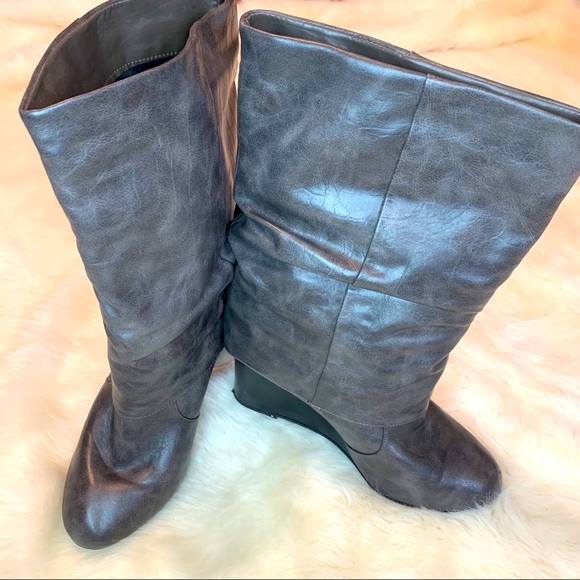 Forever 21 Wedge Bootie - Picture 2 of 14